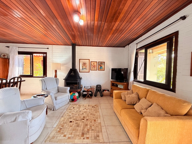 Casa á Venda em Mariapolis: 6ª foto da galeria de imagens do imóvel