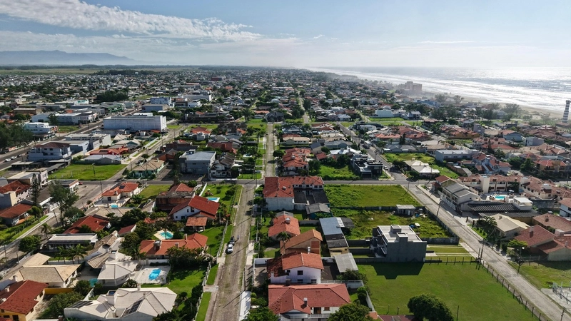 CASA À VENDA EM CAPÃO DA CANOA!: 3ª foto da galeria de imagens do imóvel