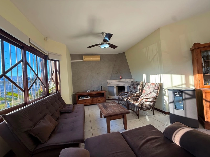 Casa em Atlântida Sul a 300 m do mar!: 5ª foto da galeria de imagens do imóvel