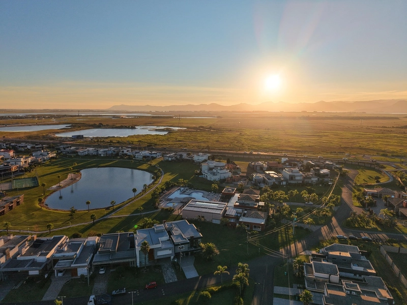 CASA À VENDA CONDOMÍNIO RIVIERA!: 2ª foto da galeria de imagens do imóvel