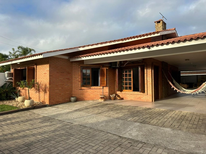 CASA À VENDA EM XANGRI-LÁ: 2ª foto da galeria de imagens do imóvel