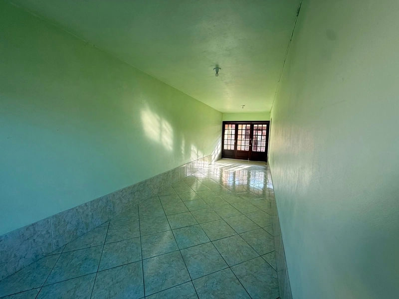 CASA À VENDA EM ATLÂNTIDA SUL!: 7ª foto da galeria de imagens do imóvel
