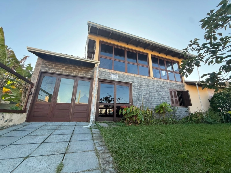 CASA À VENDA EM ATLÂNTIDA SUL!: 6ª foto da galeria de imagens do imóvel