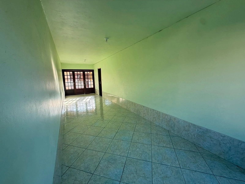 CASA À VENDA EM ATLÂNTIDA SUL!: 9ª foto da galeria de imagens do imóvel