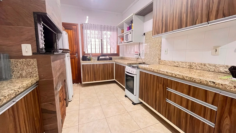 Casa com otima localização em Atlantida Sul: 13ª foto da galeria de imagens do imóvel