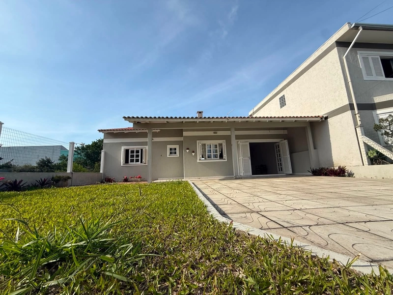 CASA À VENDA EM ATLÂNTIDA SUL!: 4ª foto da galeria de imagens do imóvel