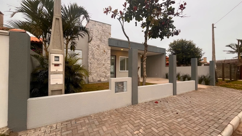 Casa em Atlantida Sul a 300 metros do mar!: 2ª foto da galeria de imagens do imóvel