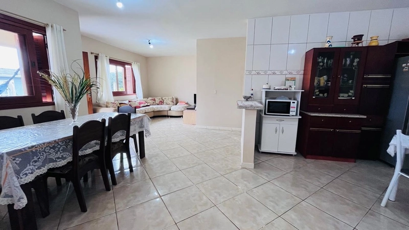 Casa a venda em Atlantida Sul: 3ª foto da galeria de imagens do imóvel