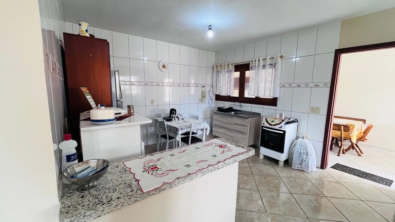 Casa a venda em Atlantida Sul: 7ª foto da galeria de imagens do imóvel