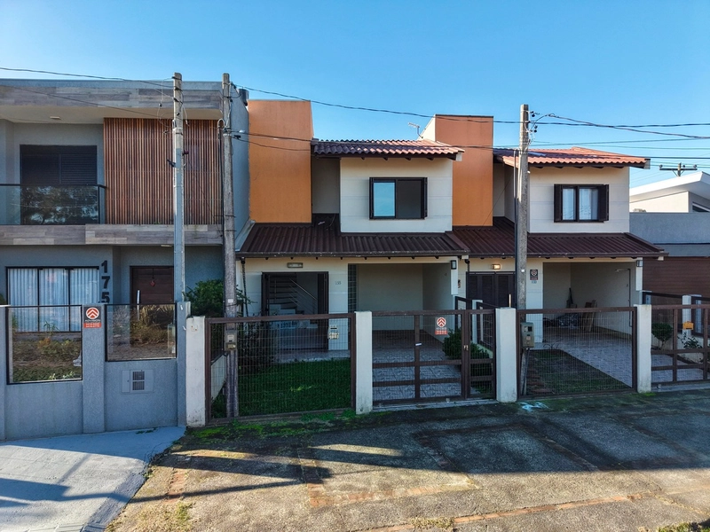 CASA À VENDA EM CAPÃO DA CANOA: 1ª foto da galeria de imagens do imóvel