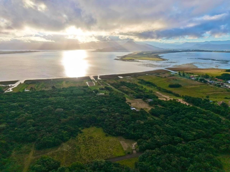SÍTIO À BEIRA DA LAGOA DO PALMITAL EM OSÓRIO: 6ª foto da galeria de imagens do imóvel