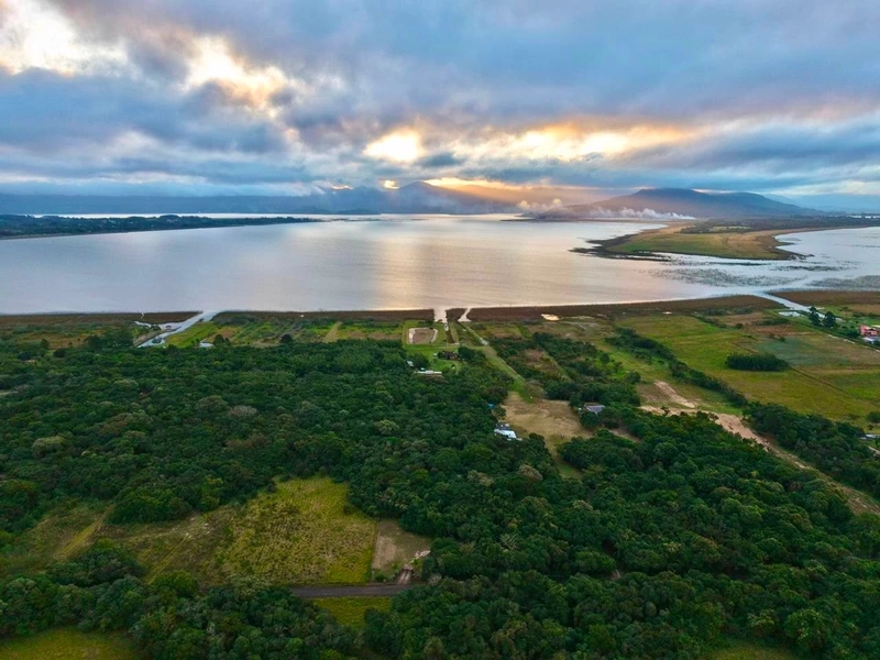 SÍTIO À BEIRA DA LAGOA DO PALMITAL EM OSÓRIO: 3ª foto da galeria de imagens do imóvel