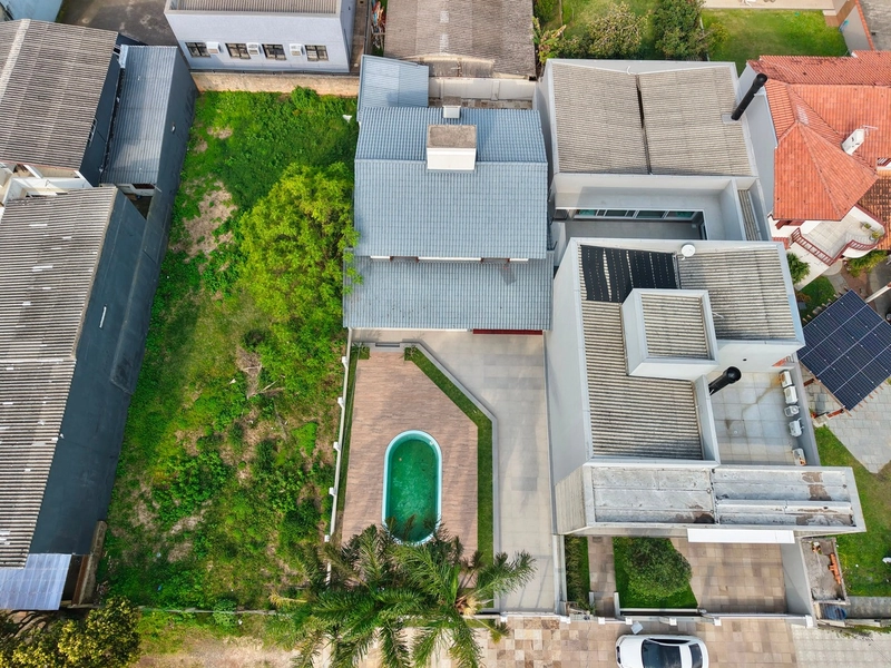 Sobrado com piscina à venda!: 42ª foto da galeria de imagens do imóvel