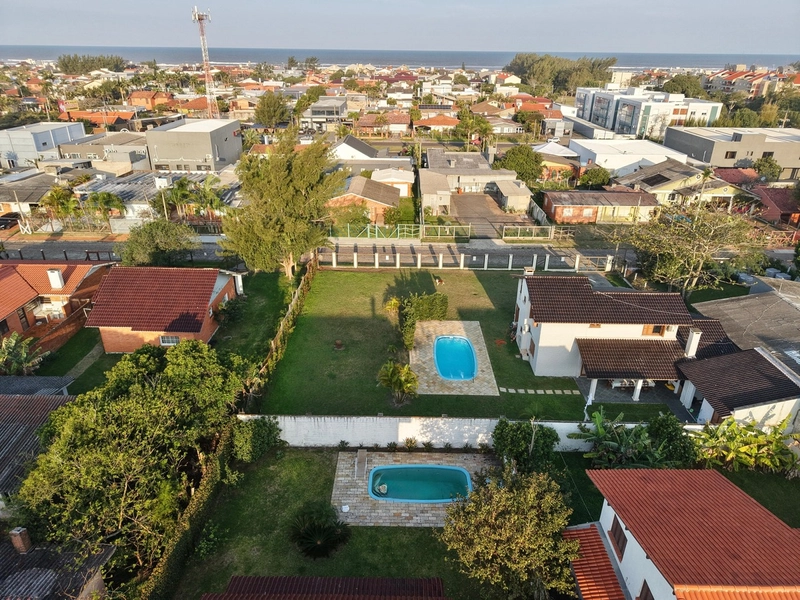 CASA À VENDA EM ATLÂNTIDA!: 6ª foto da galeria de imagens do imóvel