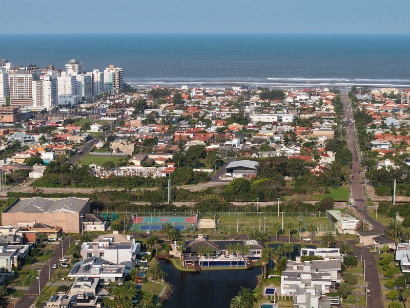CASA À VENDA EM ATLÂNTIDA!: 48ª foto da galeria de imagens do imóvel