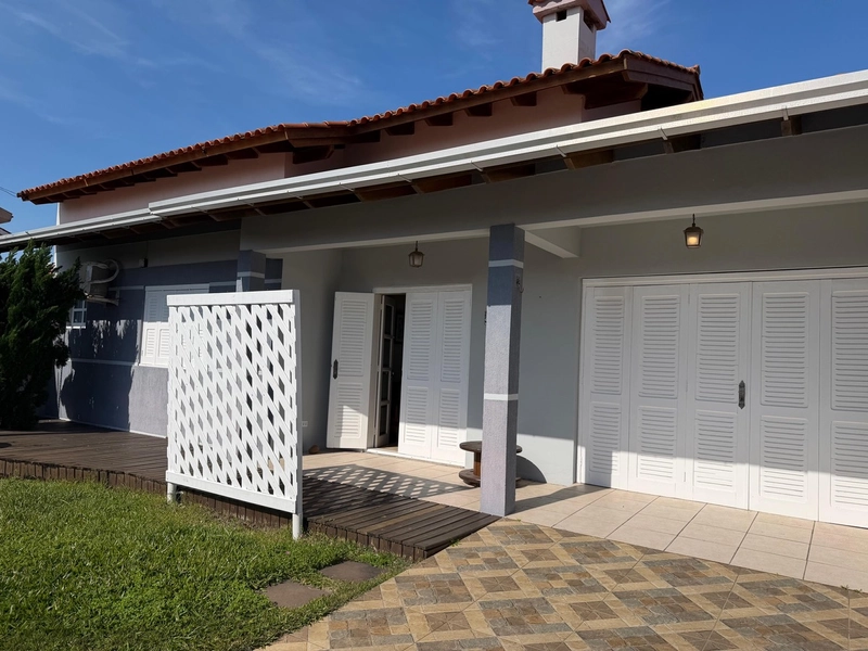 Casa a venda em Atlântida Sul: 6ª foto da galeria de imagens do imóvel