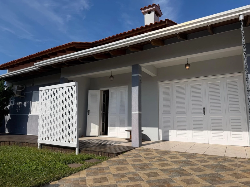 Casa a venda em Atlântida Sul: 5ª foto da galeria de imagens do imóvel