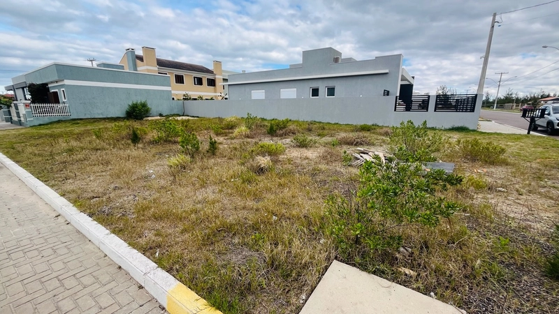 Terreno a venda em Atlantida sul: 3ª foto da galeria de imagens do imóvel