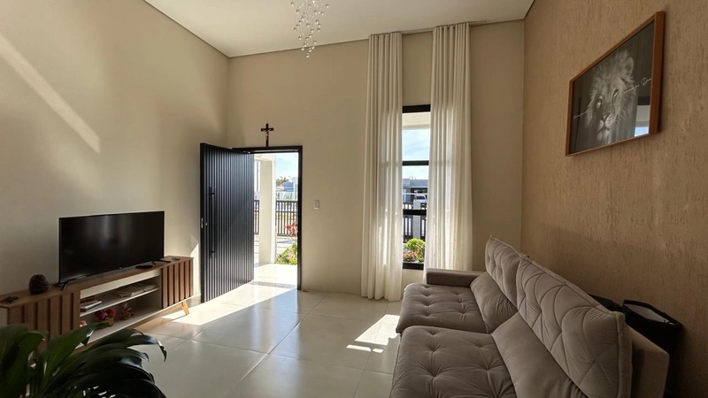 Casa a venda em Atlantida sul: 2ª foto da galeria de imagens do imóvel