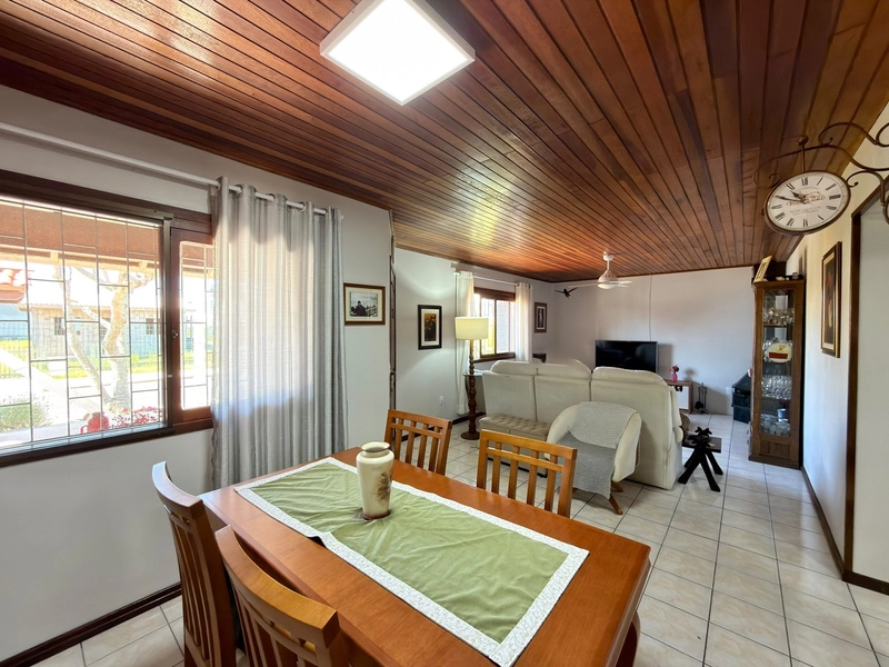 CASA À VENDA EM CAPÃO DA CANOA: 4ª foto da galeria de imagens do imóvel