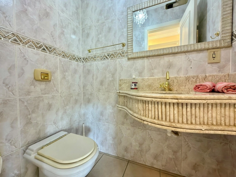 CASA À VENDA EM ATLÂNTIDA!: 19ª foto da galeria de imagens do imóvel