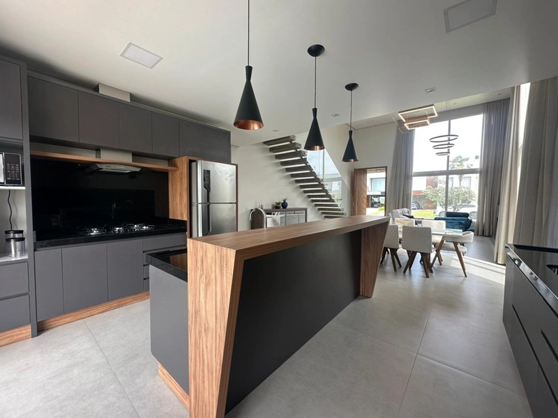 Sobrado à venda em condomínio fechado em Xangri-Lá!: 6ª foto da galeria de imagens do imóvel