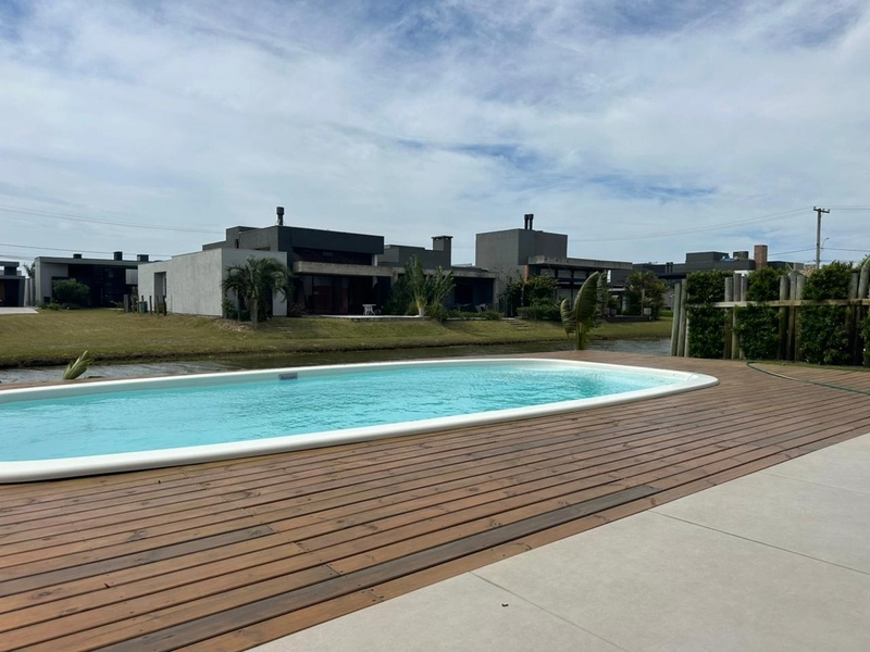 Sobrado à venda em condomínio fechado em Xangri-Lá!: 20ª foto da galeria de imagens do imóvel