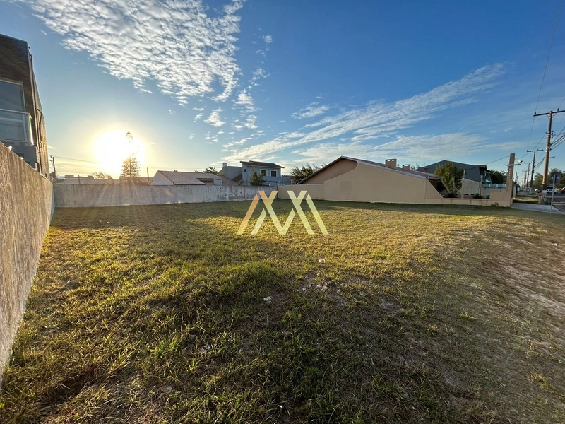 Terreno beira mar à venda em Atlântida Sul!: 1ª foto da galeria de imagens do imóvel