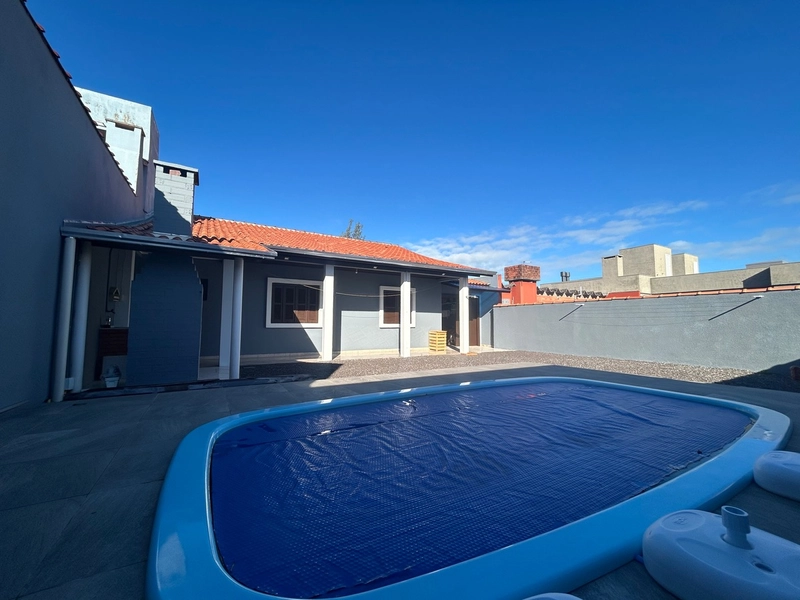 Casa à venda em Atlântida Sul próximo ao mar!: 11ª foto da galeria de imagens do imóvel