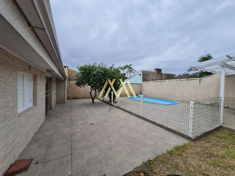 Casa com piscina à venda em Atlântida Sul!: 17ª foto da galeria de imagens do imóvel