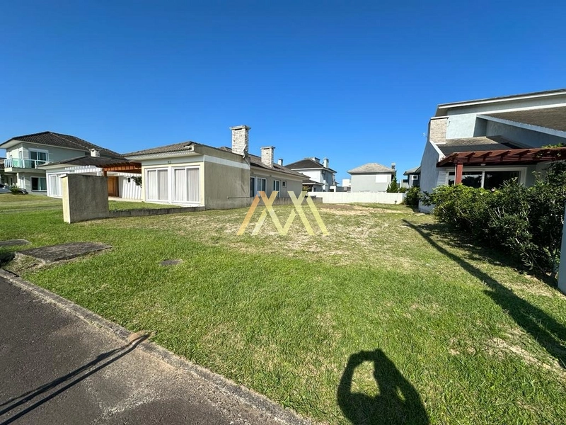 Terreno à venda no condomínio Atlântico Villas Club em Atlântida Sul!: 3ª foto da galeria de imagens do imóvel