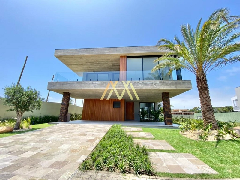 Sobrado à venda no condomínio Capão Ilhas Resort em Capão da Canoa!