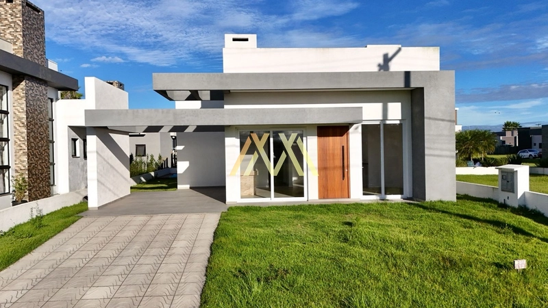 Casa à venda no condomínio Dubai em Capão da Canoa!