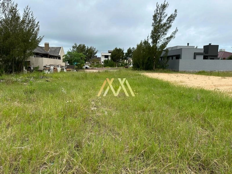 Terreno à venda em Atlântida Sul!: 1ª foto da galeria de imagens do imóvel