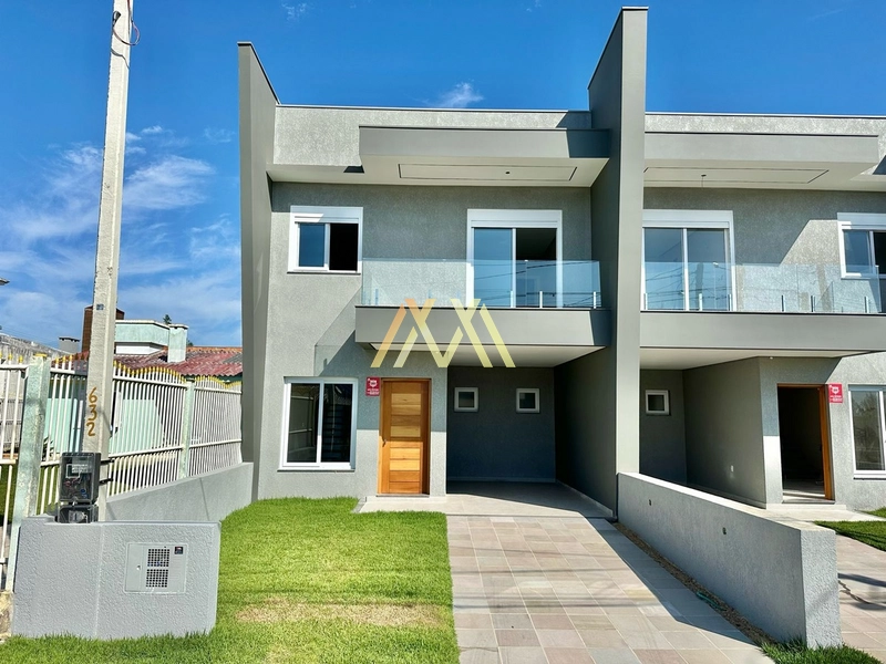 Sobrado pretinho do mar