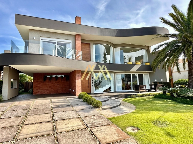 Excelente sobrado no condomínio LAGOA DO PASSO!