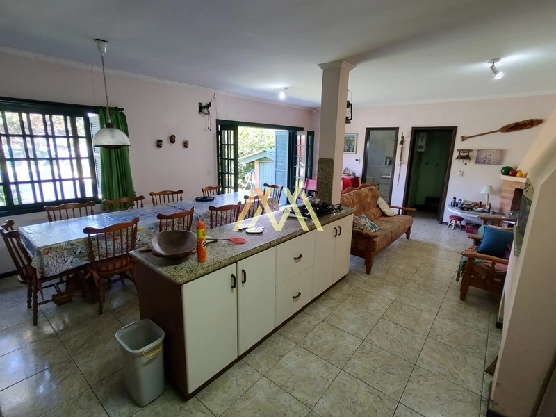 Duas casas a uma quadra do mar, negócio de oportunidade!: 10ª foto da galeria de imagens do imóvel