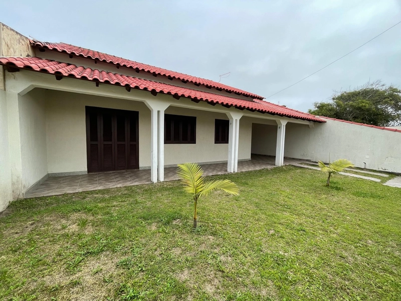 Casa à venda em Atlântida Sul!: 3ª foto da galeria de imagens do imóvel