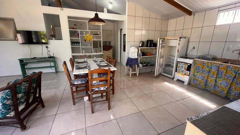 CASA COM PISCINA A VENDA EM ATLÂNTIDA SUL!: 7ª foto da galeria de imagens do imóvel