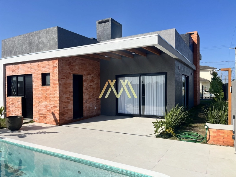 Casa a venda mobiliada e decorada em Atlântida Sul!: 3ª foto da galeria de imagens do imóvel