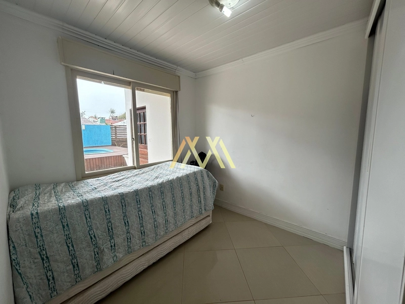 CASA A VENDA EM ATLÂNTIDA SUL, 03 QUARTOS COM PISCINA!: 11ª foto da galeria de imagens do imóvel