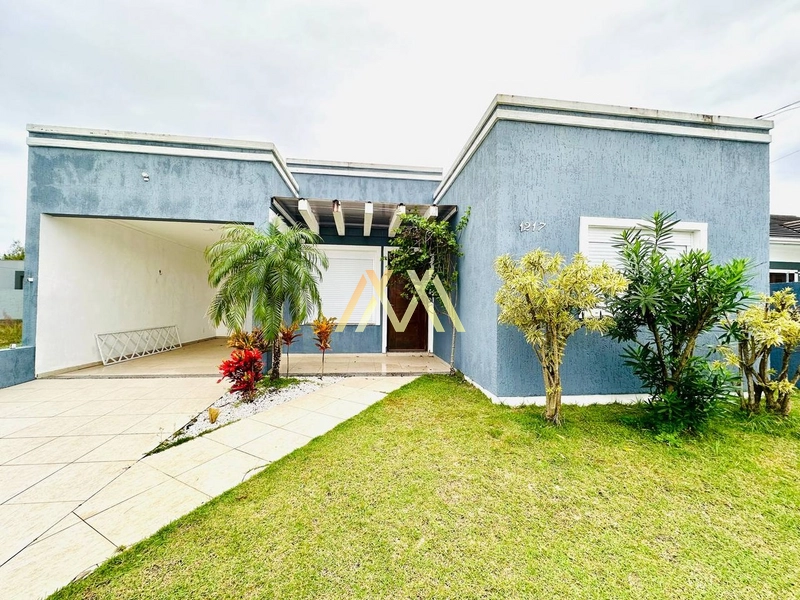 Casa a venda em Atlântida Sul: 1ª foto da galeria de imagens do imóvel