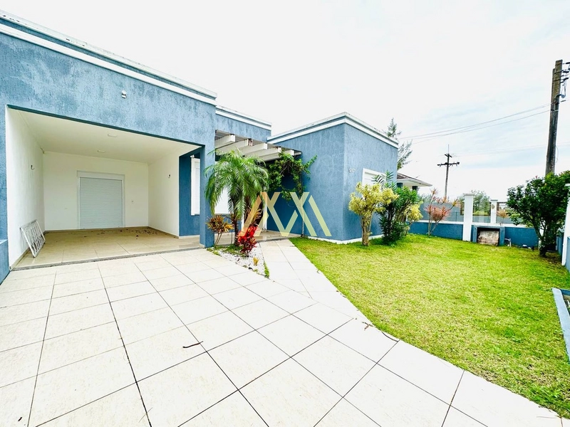 Casa a venda em Atlântida Sul: 3ª foto da galeria de imagens do imóvel