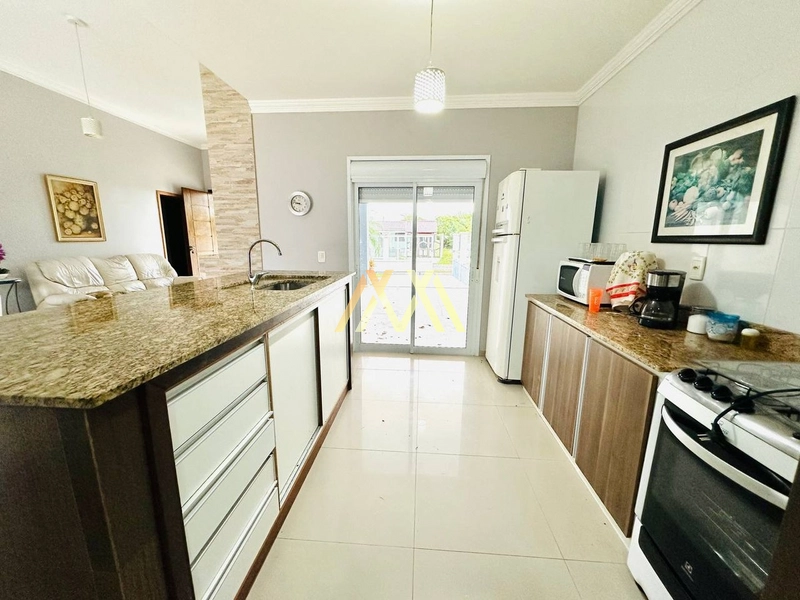 Casa a venda em Atlântida Sul: 6ª foto da galeria de imagens do imóvel