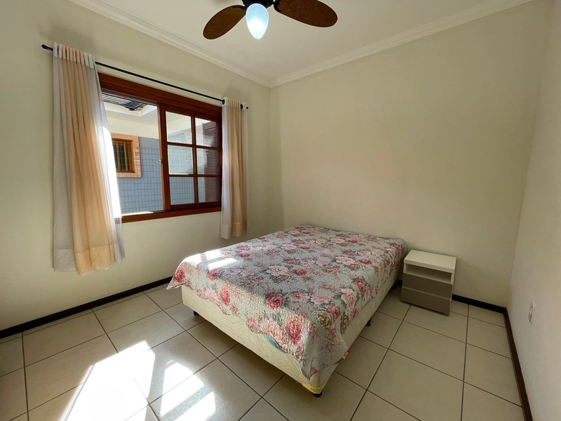 CASA A VENDA A 3 QUADRAS DO MAR EM ATLÂNTIDA SUL!: 10ª foto da galeria de imagens do imóvel