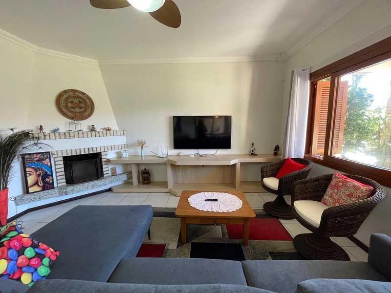 CASA A VENDA A 3 QUADRAS DO MAR EM ATLÂNTIDA SUL!: 5ª foto da galeria de imagens do imóvel