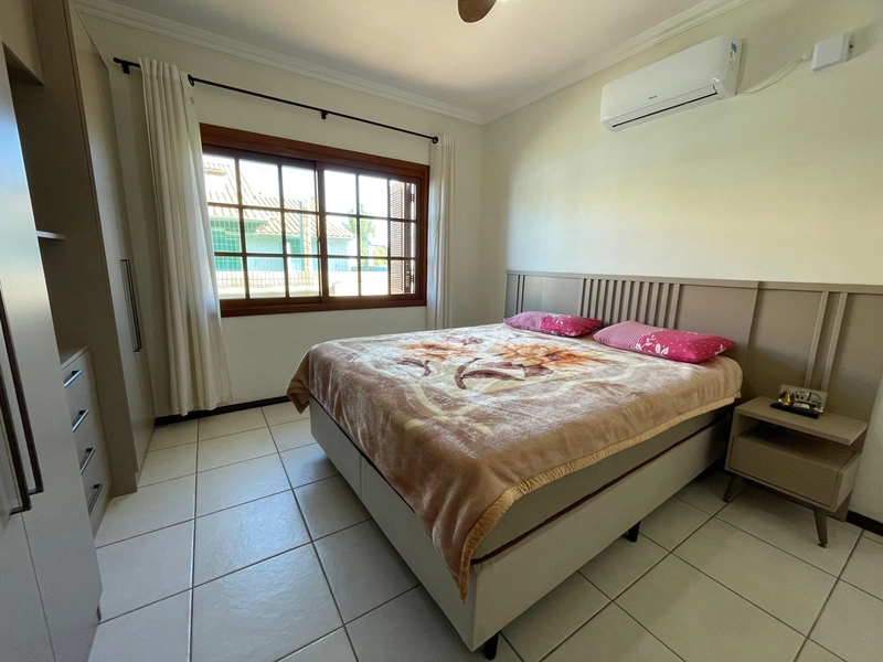 CASA A VENDA A 3 QUADRAS DO MAR EM ATLÂNTIDA SUL!: 13ª foto da galeria de imagens do imóvel