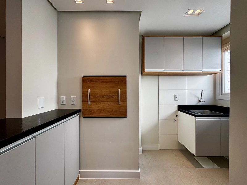 Apartamento 2 Dormitórios com Suíte | A 1 Quadra do Mar | Zona Nova –: 6ª foto da galeria de imagens do imóvel
