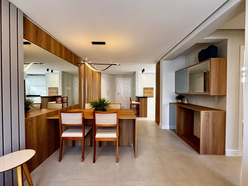 Apartamento 2 Dormitórios com Suíte | A 1 Quadra do Mar | Zona Nova –: 11ª foto da galeria de imagens do imóvel