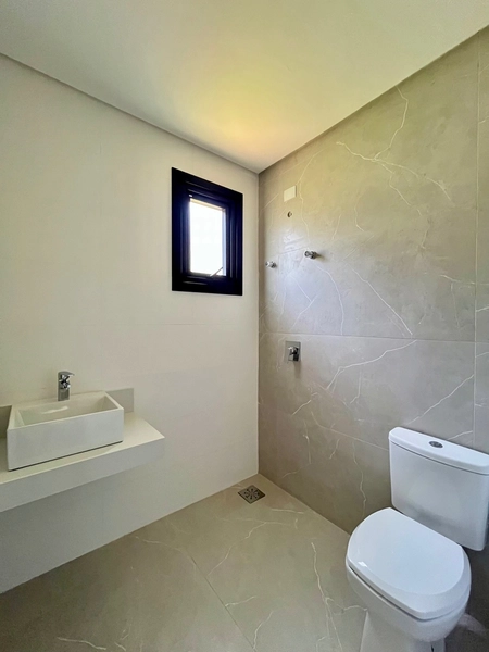 Casa nova à venda de alto padrão com piscina: 29ª foto da galeria de imagens do imóvel